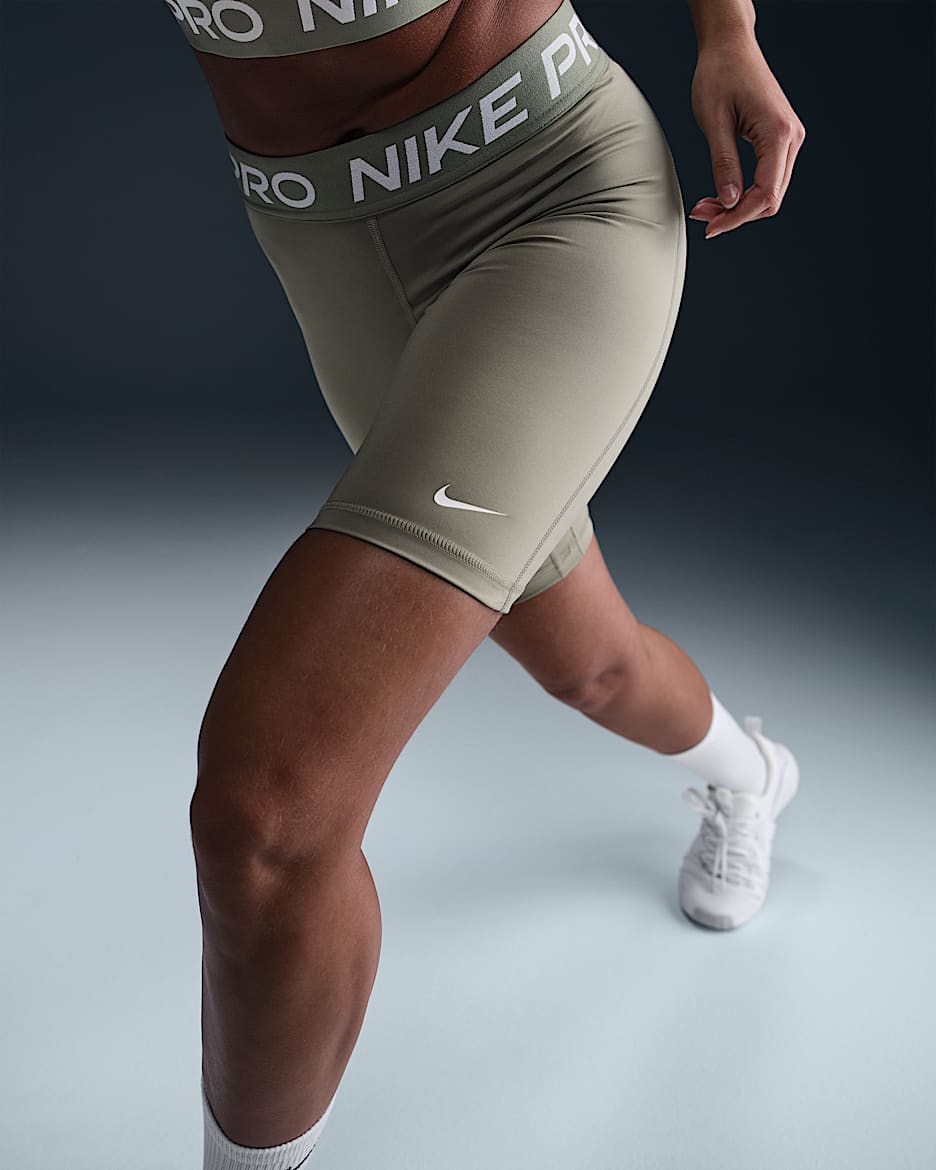 Short Nike Pro 365 20 cm pour Femme. Nike CA